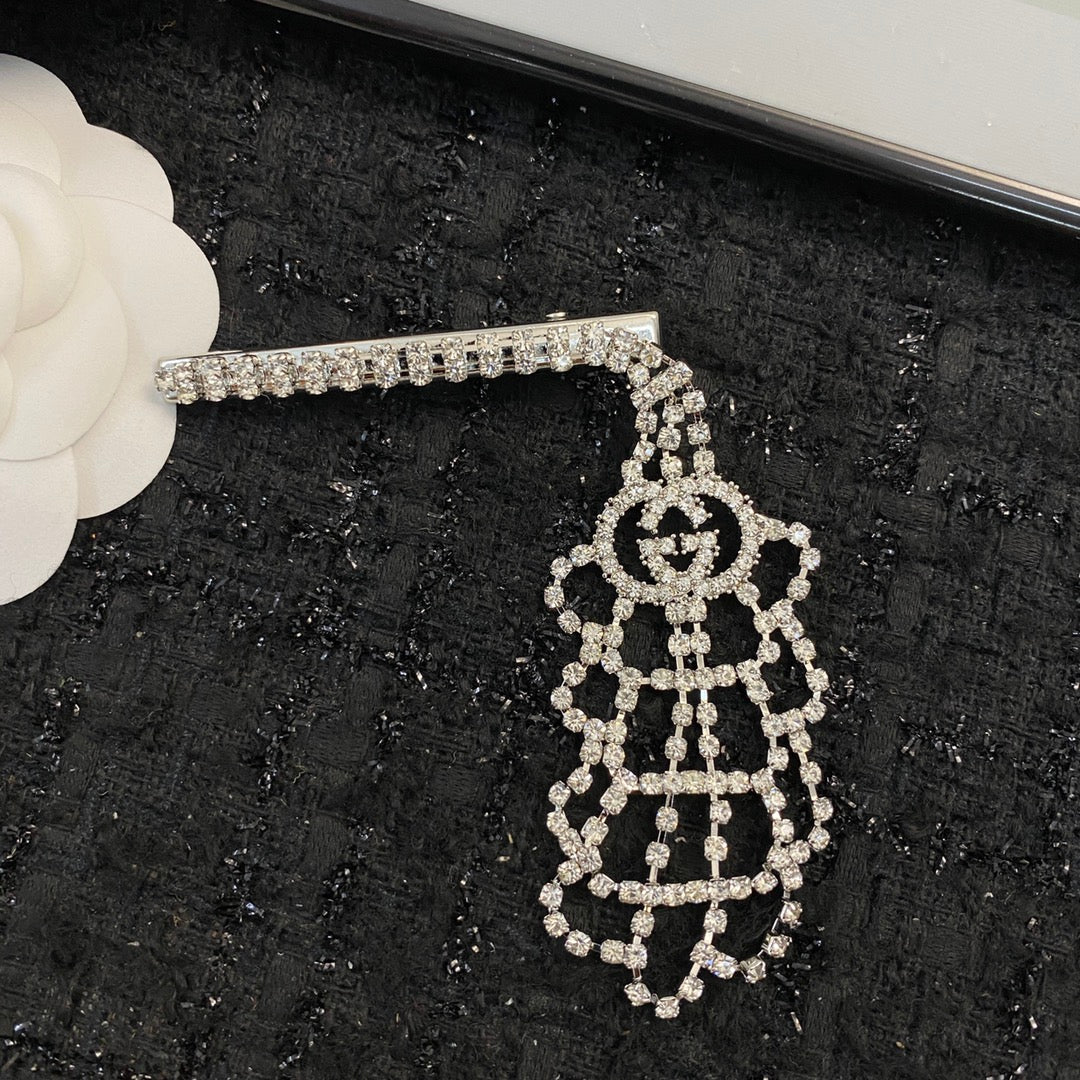Geometric Emblem Hair Accessory – Design 002 close-up detail