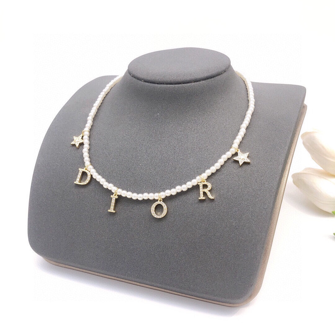 Pearl-Style Motif Pendant Necklace in Polished Metal-Tone with Pearl-Style Detail – Design 019 front view