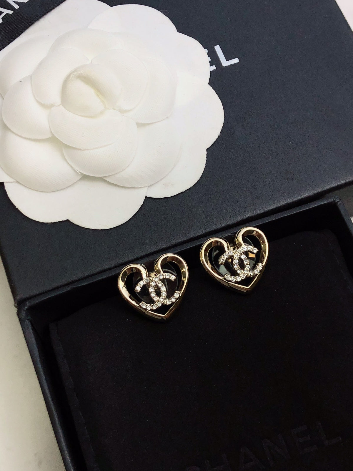 Heart Stud Earrings in Polished Metal-Tone – Heart Detail – Design 004 front product view