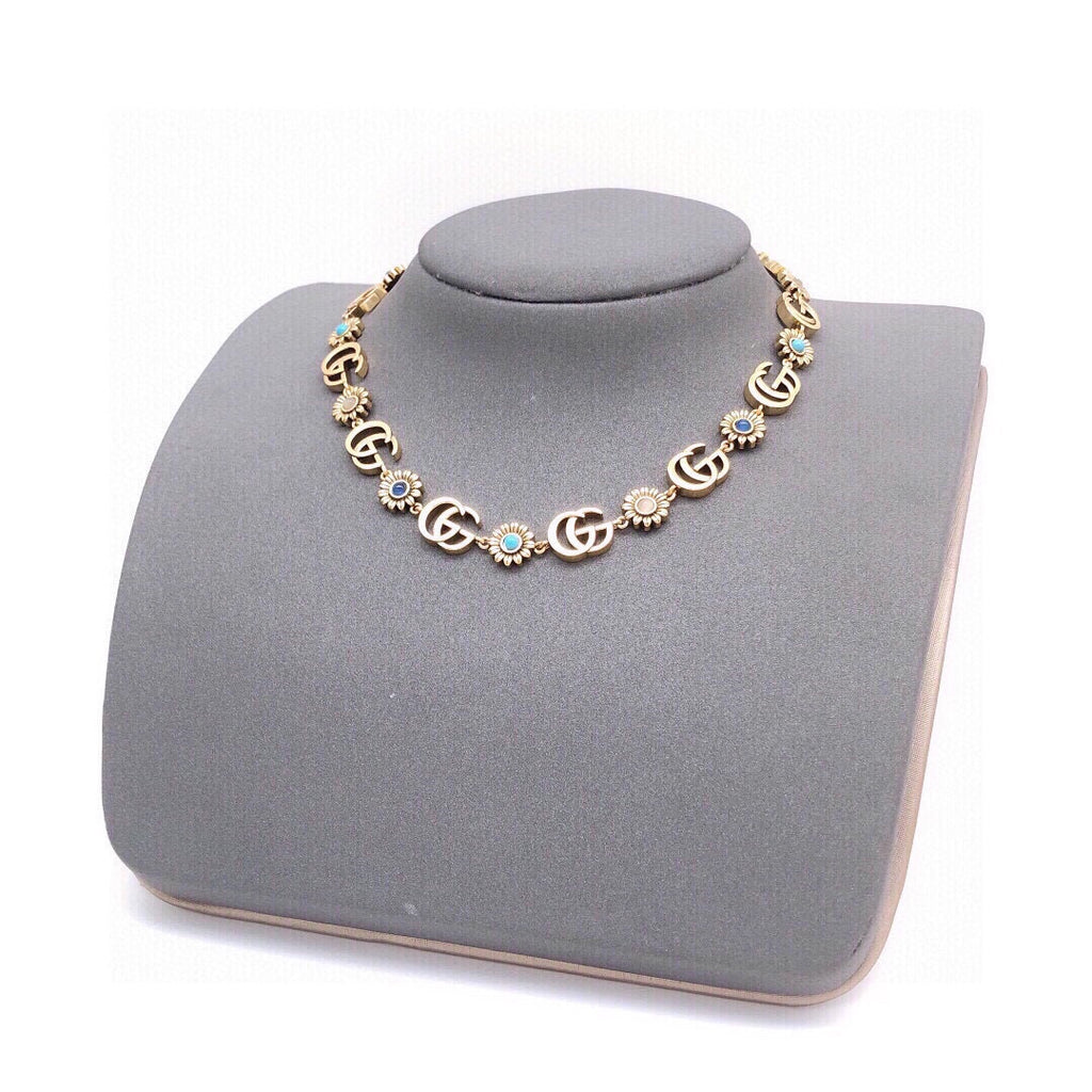Floral Pendant Necklace in Polished Metal-Tone – Design 006 side detail