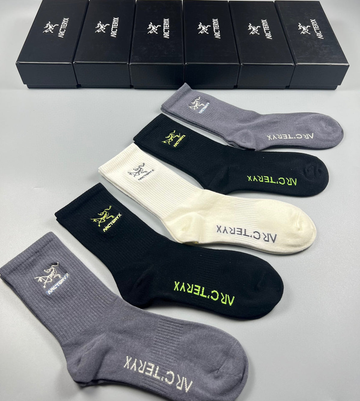 Arc'teryx Cotton Crew Socks - 5-Pair Pack
