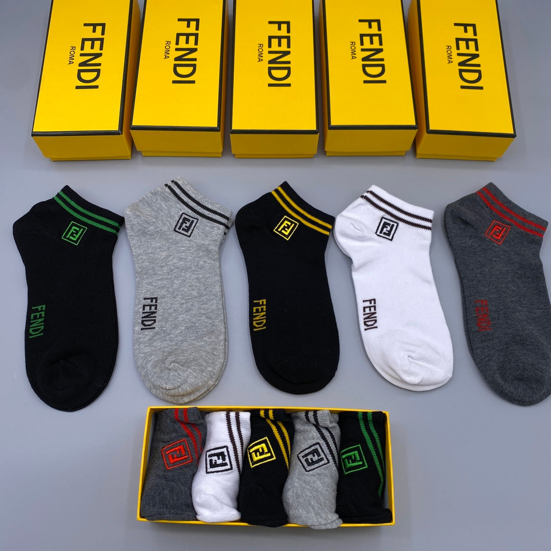 Fendi Contrast Lettering And Striped Cuffs Ankle Socks - 5-Pair Set