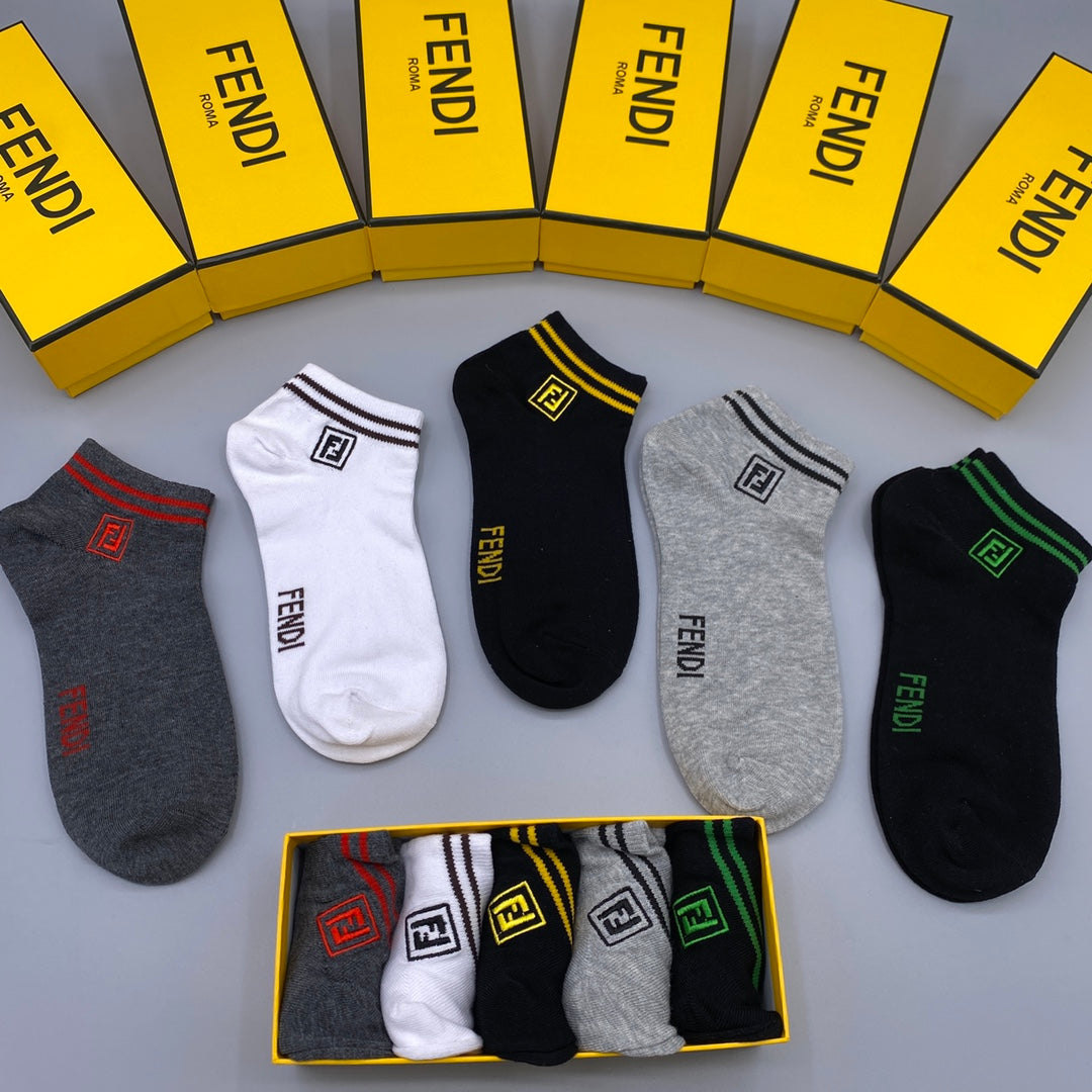 Fendi Contrast Lettering And Striped Cuffs Ankle Socks - 5-Pair Set