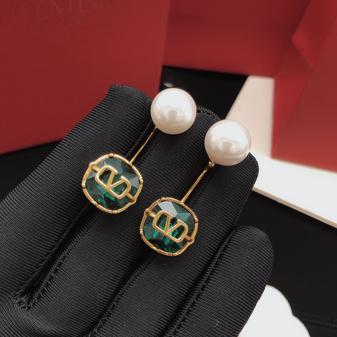 Signature Emblem Pearl-Detail Drop Earrings – Green detail view