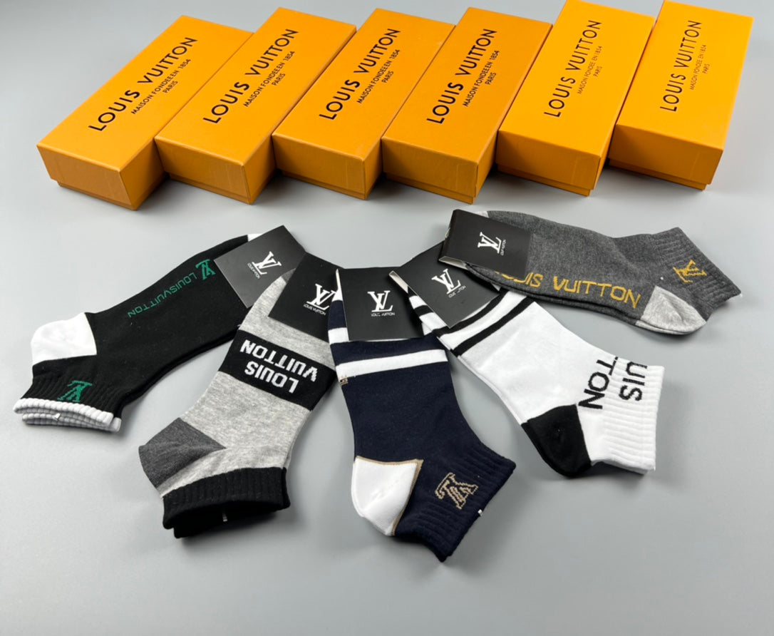 Louis Vuitton Visible Branded Cuff Or Emblem Details No-Show Socks - 5-Pair Set