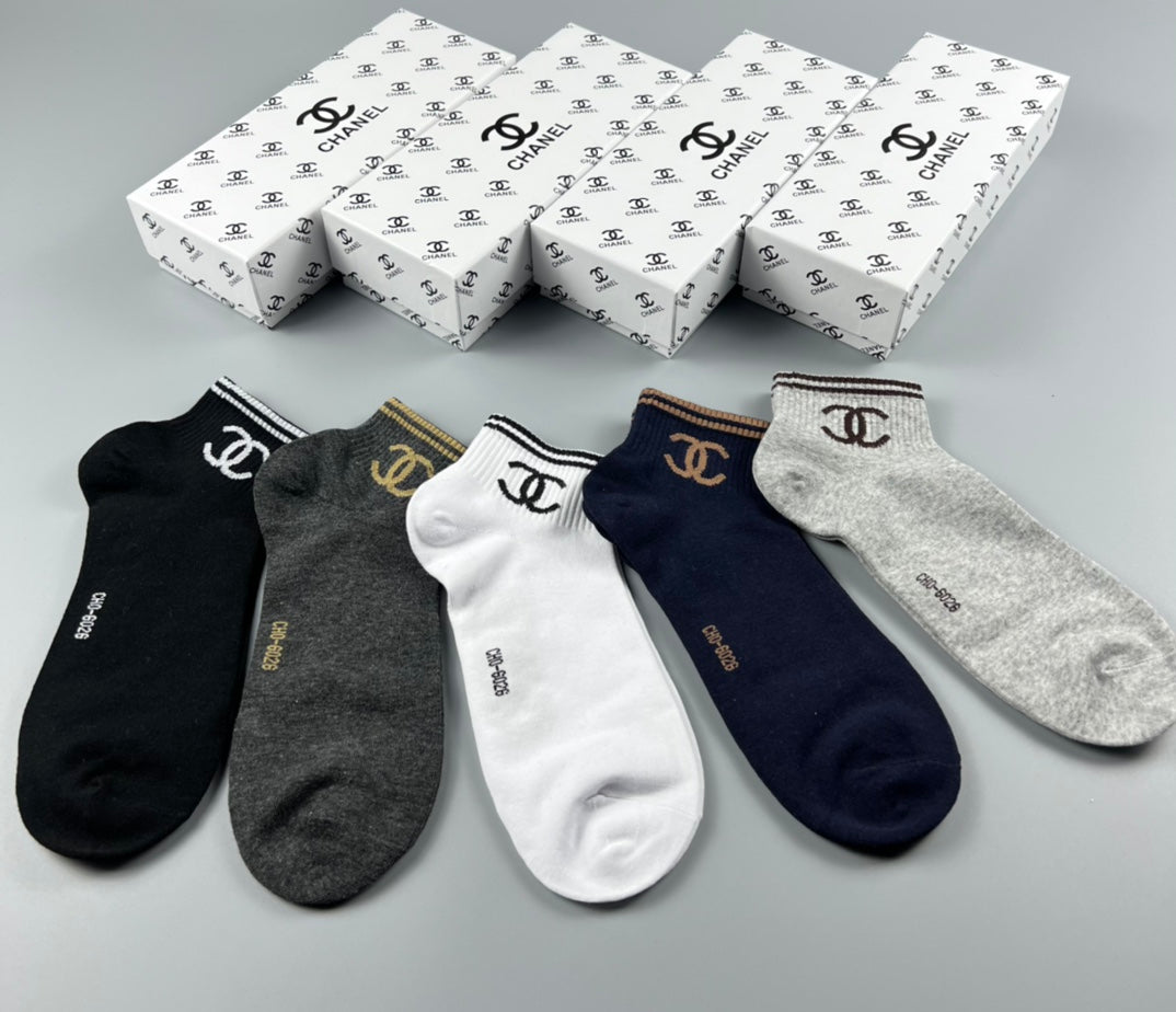 Chanel Small Emblem Details Ankle Socks - 5-Pair Set