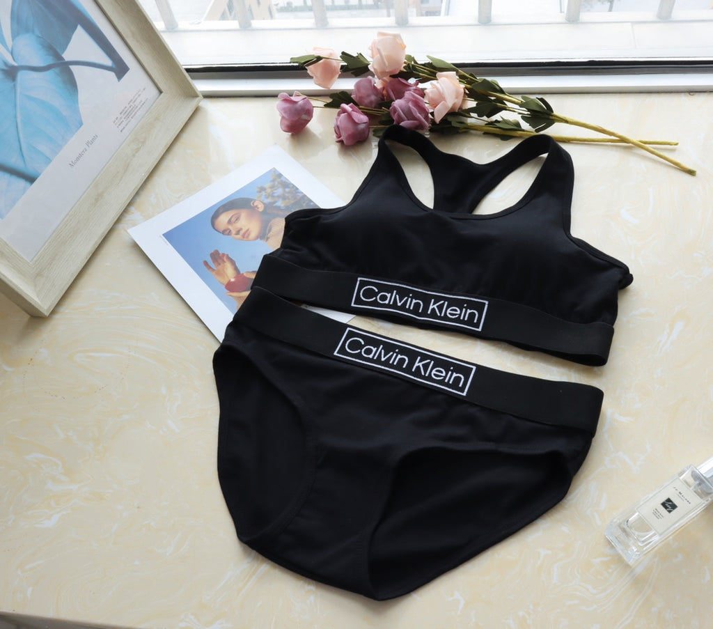 Calvin Klein Women's Bra and Brief Set - 1-Piece Box
