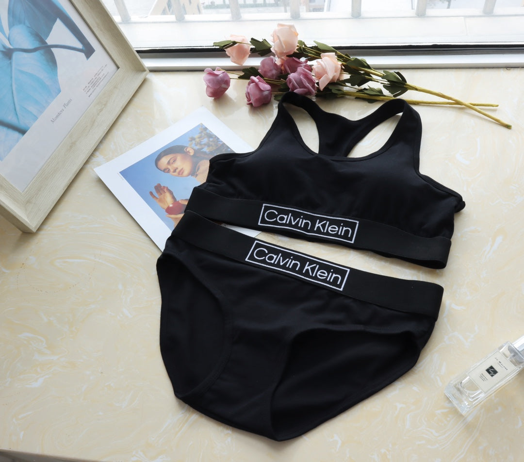 Calvin Klein Women's Bra and Brief Set - 1-Piece Box