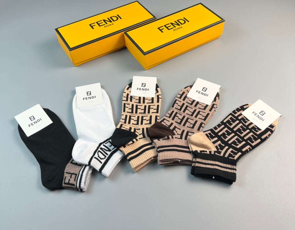 Fendi Contrast Logo Details Ankle Socks - 5-Pair Set