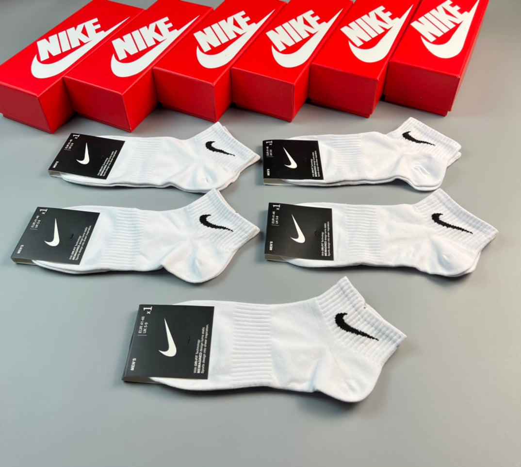 Nike Black-and-White Swoosh Ankle Socks