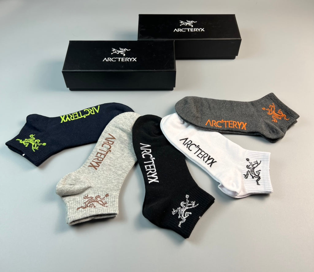 Arc'teryx Cotton Crew Socks - 5-Pair Pack