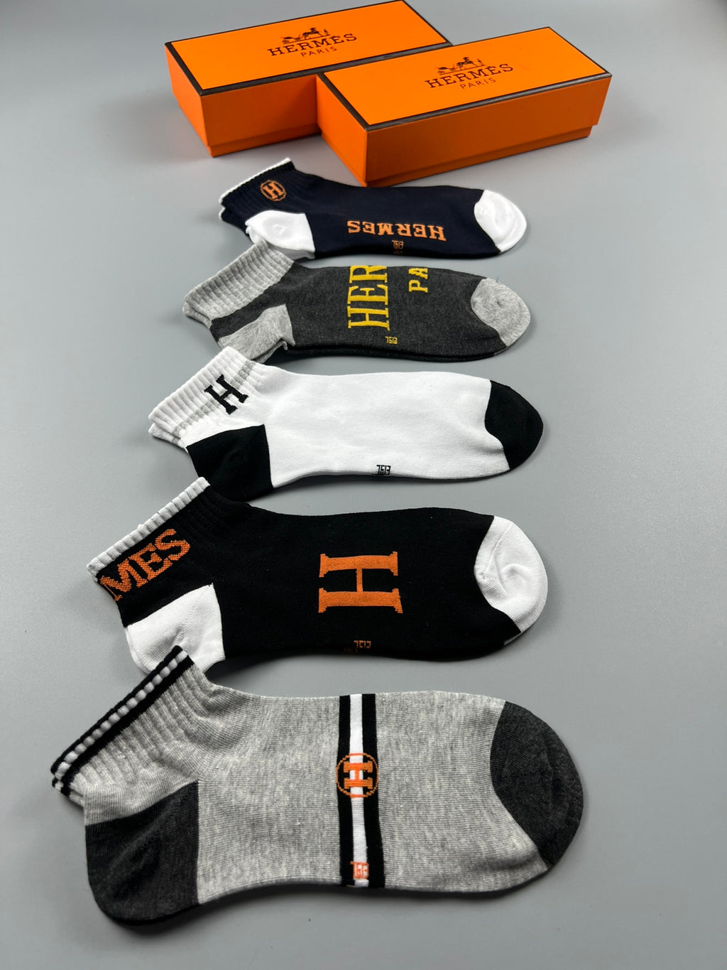 Hermes Cotton Visible Colour, Cuff And Emblem Details No-Show Socks - 5-Pair Set