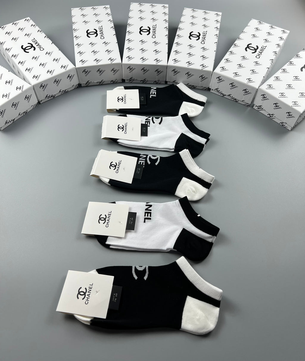 Chanel Logo Details Ankle Socks - 5-Pair Set