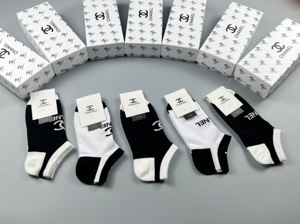 Chanel Logo Details Ankle Socks - 5-Pair Set