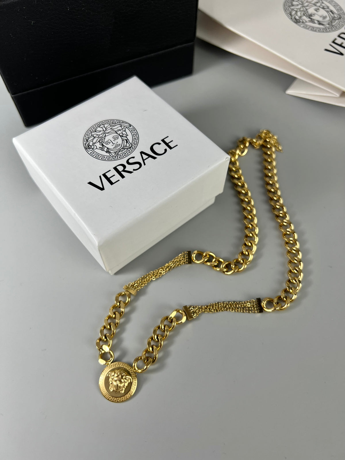 Medusa Head Pendant Necklace in Polished Metal-Tone – Design 01 detail view