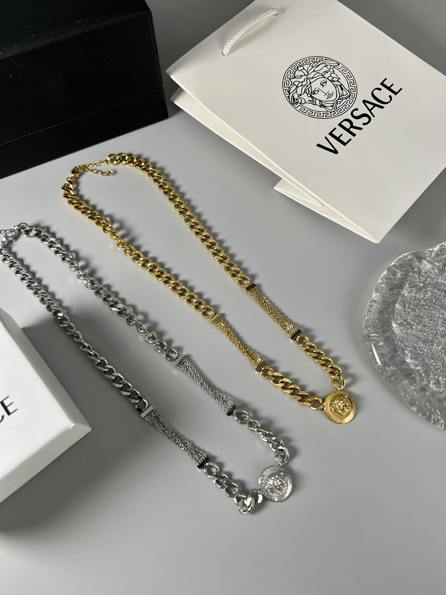 Medusa Head Pendant Necklace in Polished Metal-Tone – Design 01 main product view