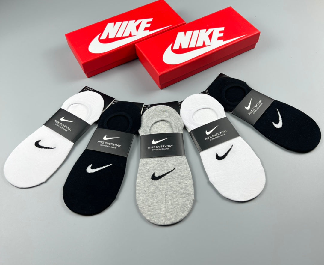 Nike Mesh Cotton No-Show Socks