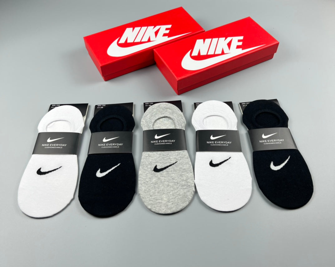 Nike Mesh Cotton No-Show Socks