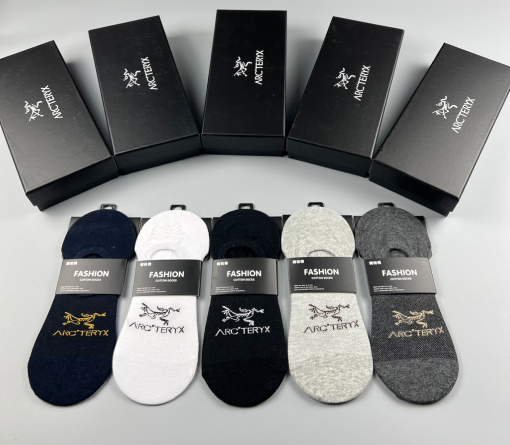 Arc'teryx Cotton Visible Branded Cuff Or Emblem Details No-Show Socks - 5-Pair Set