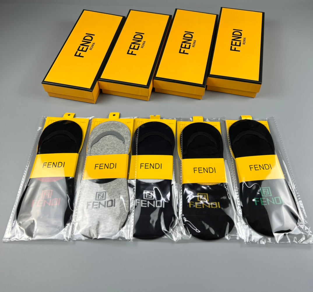 Fendi Visible Branded Cuff Or Emblem Details No-Show Socks - 5-Pair Set