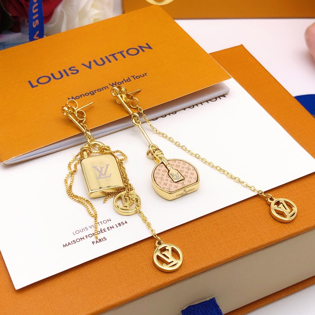 Bag Motif Stud Earrings in Gold-Tone main product view