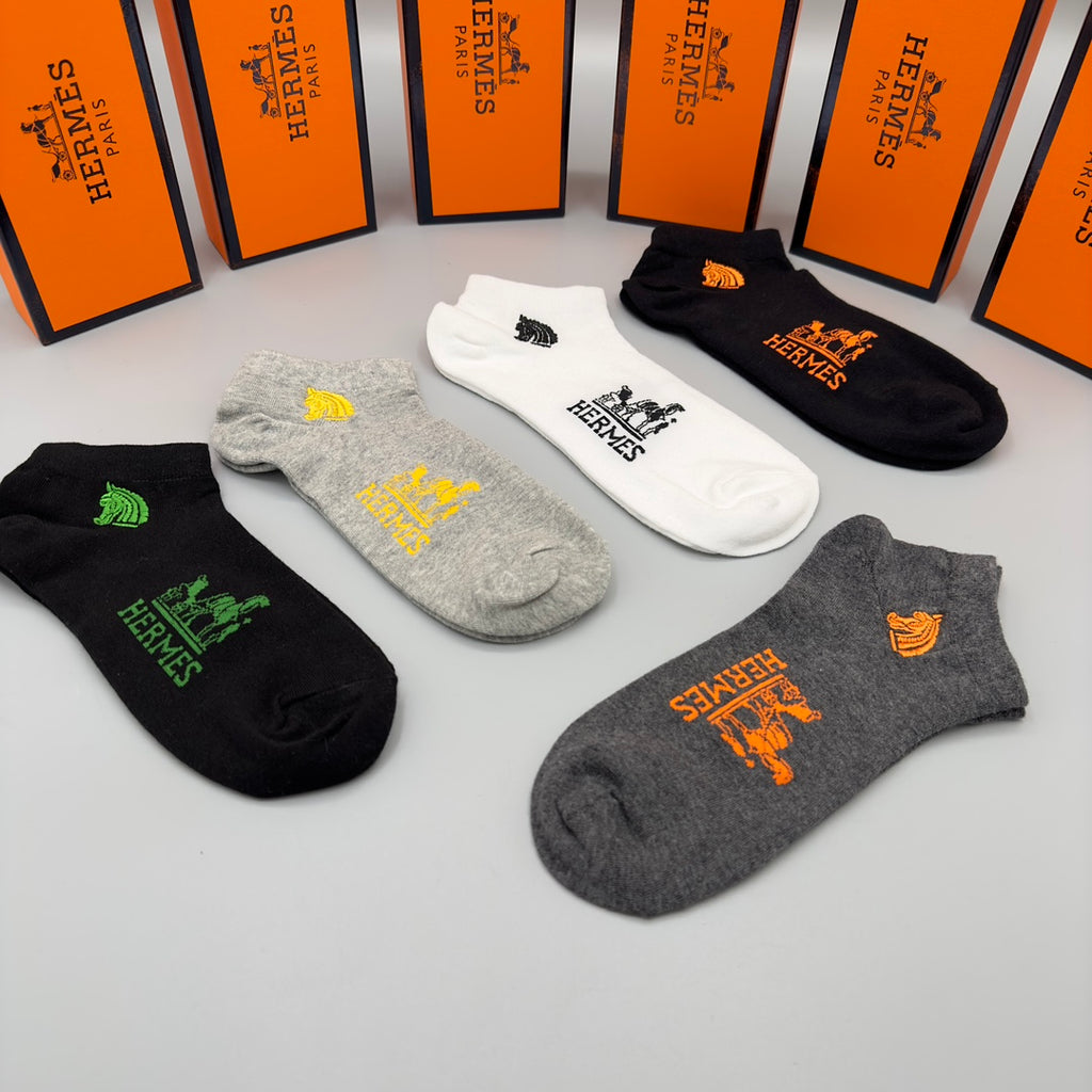 Hermes Equestrian-Inspired Graphics No-Show Socks - 5-Pair Set