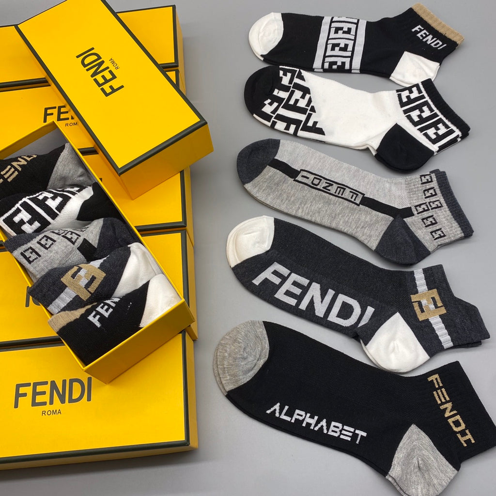 Fendi Visible Branded Cuff Or Emblem Details No-Show Socks - 5-Pair Set