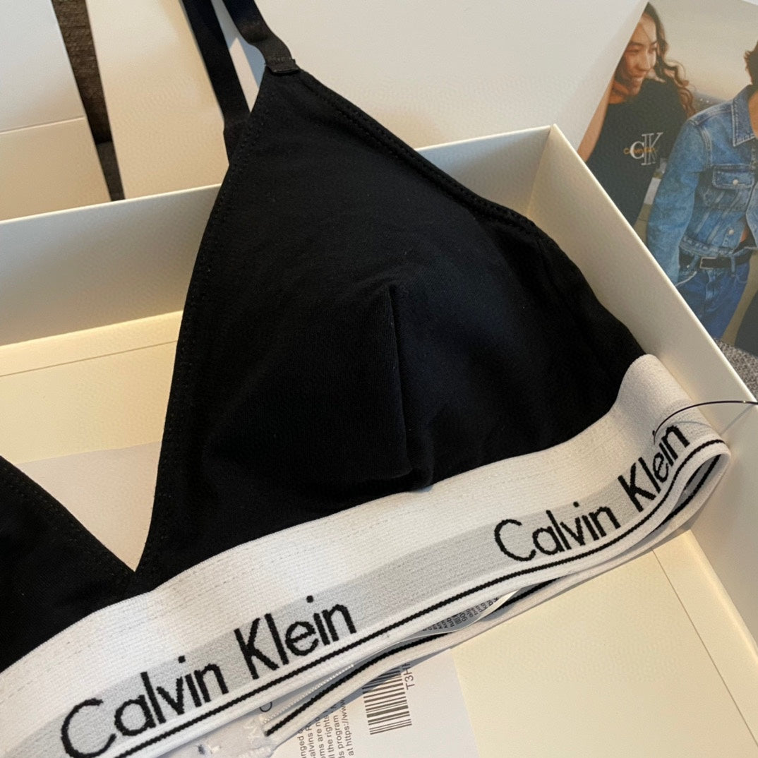 Calvin Klein Cotton Visible Colour And Waistband Details Women's Bra & Brief Set