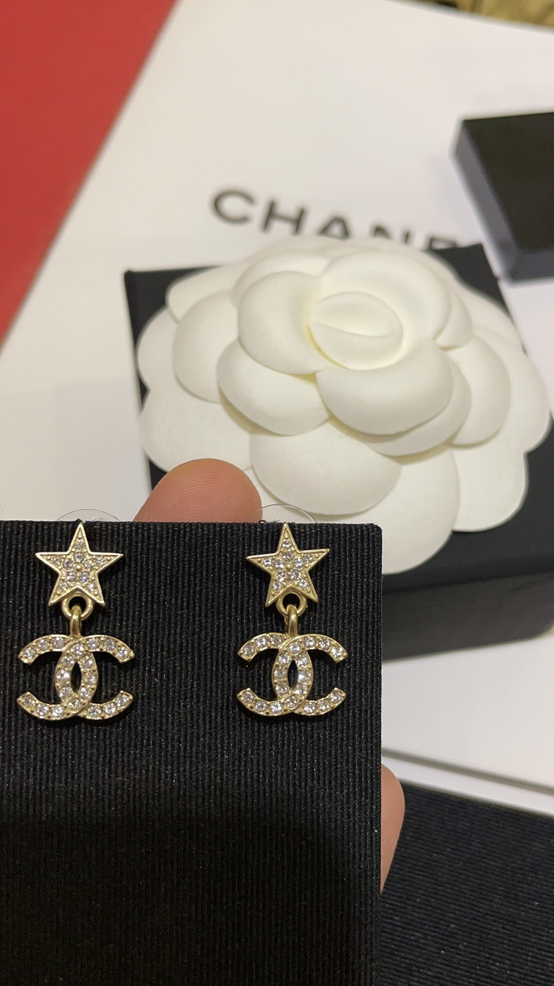 Double-C Emblem Crystal-Accent Stud Earrings – Star Detail – Design 002 close-up detail