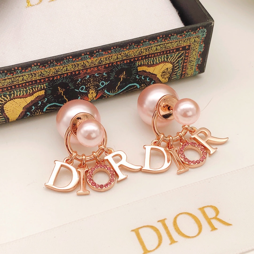 Pearl-Style Motif Jewelry Accessory in Rose-Gold-Tone with Pearl-Style Detail – Design 002 front view