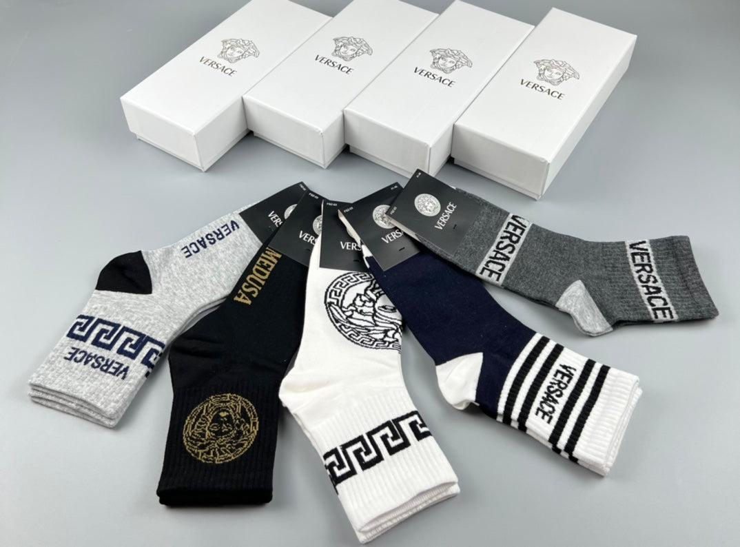 Versace Cotton blend Bold Lettering And Greek-Key Details Ankle Socks - 5-Pair Set
