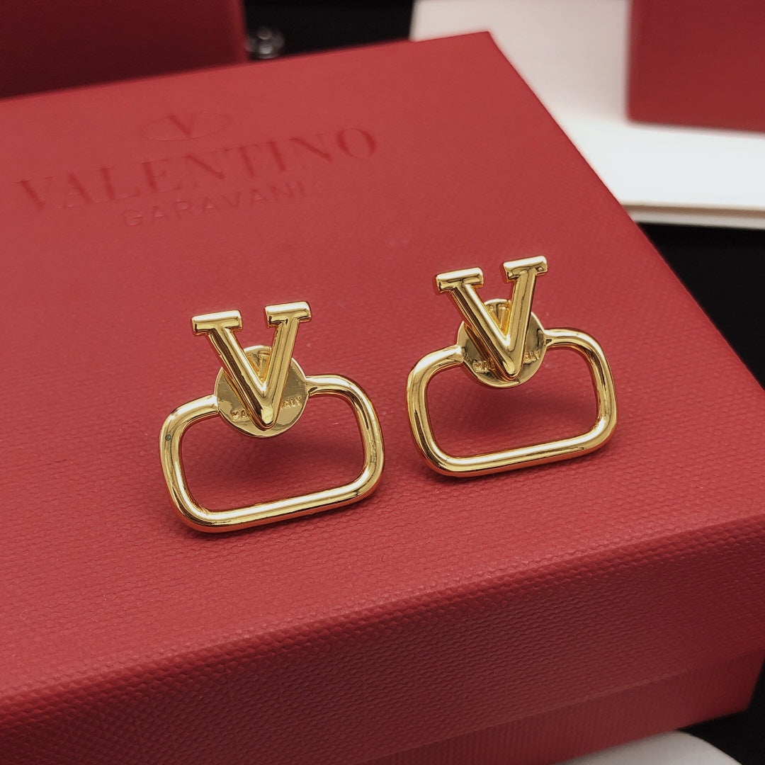 V Emblem Polished Stud Earrings – Design 01 close-up view