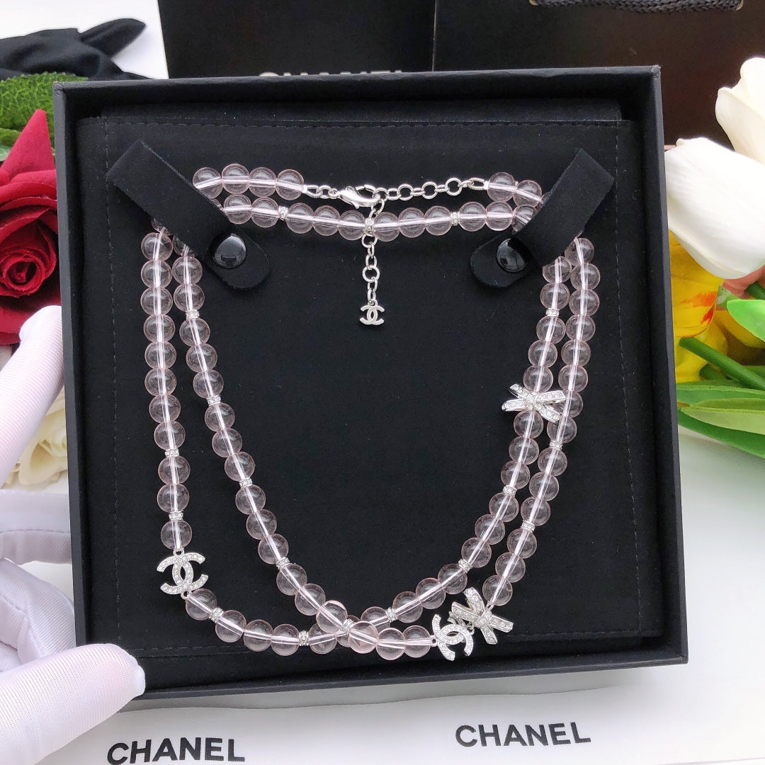 Bow Pearl-Detail Pendant Necklace – Pearl Detail – Design 004 detail view