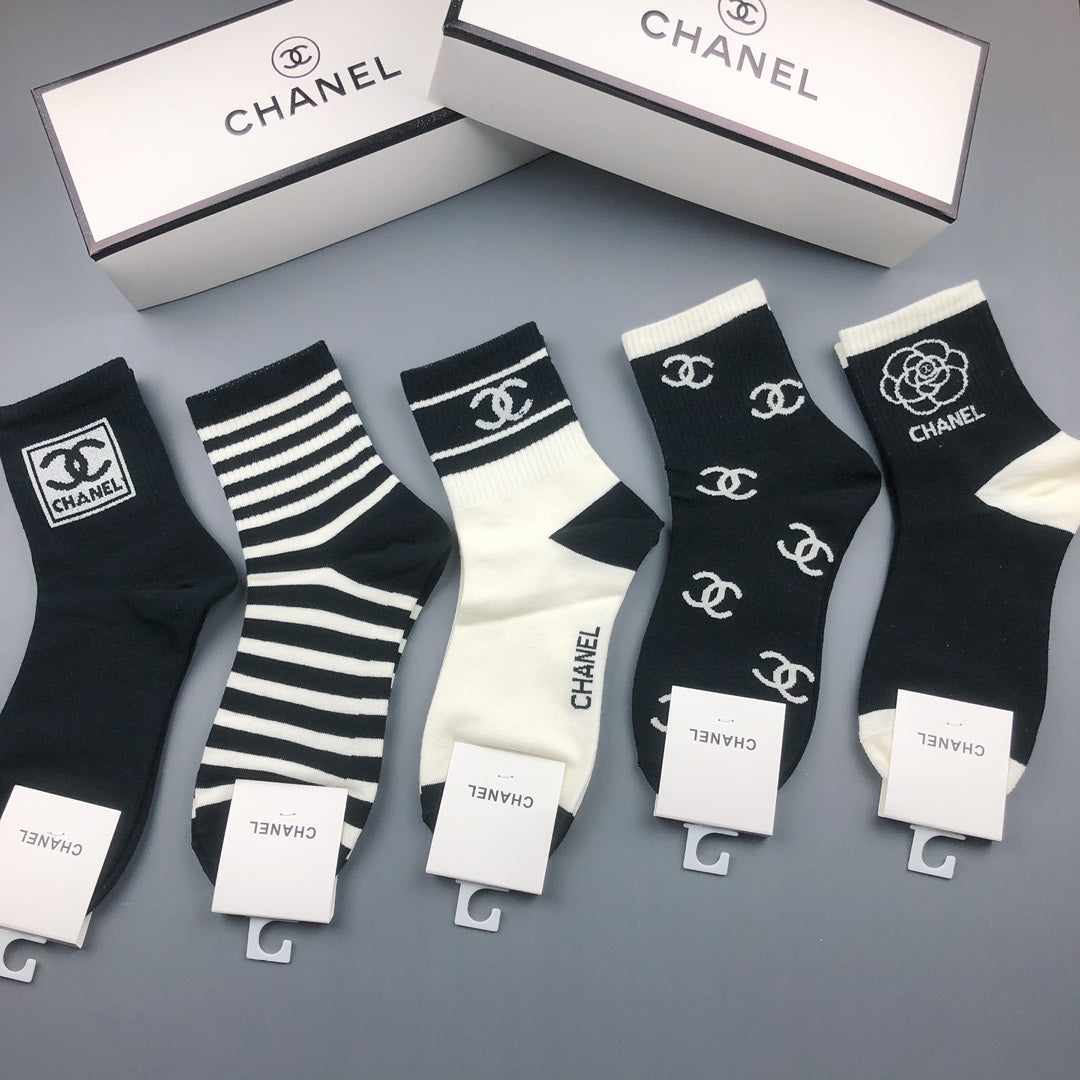 Chanel Cotton Visible Colour, Cuff And Emblem Details Crew Socks - 5-Pair Set