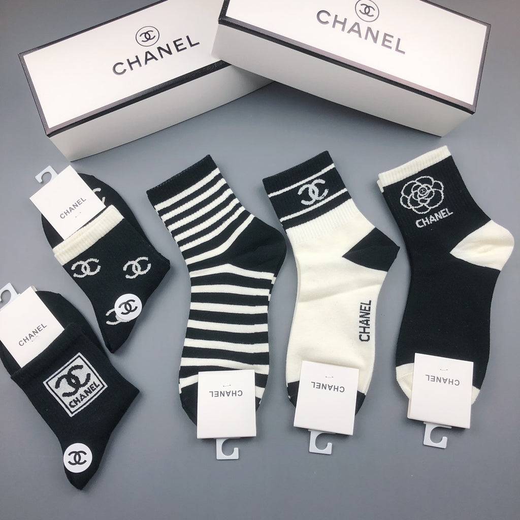 Chanel Cotton Visible Colour, Cuff And Emblem Details Crew Socks - 5-Pair Set