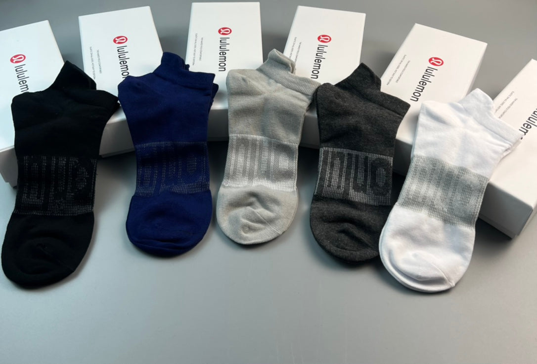 Lululemon Tonal Wordmarks Ankle Socks