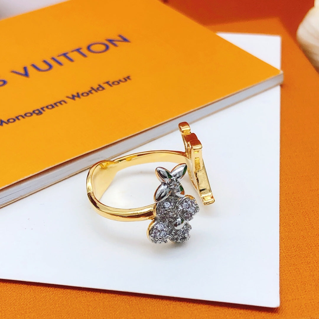 Geometric Emblem Statement Ring in Gold-Tone – Design 012 detail view