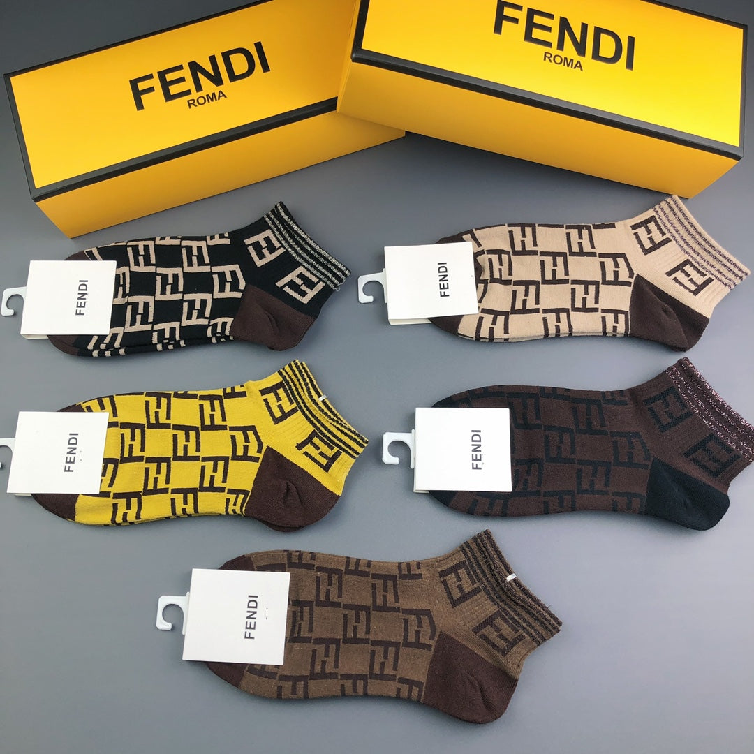 Fendi Visible Colour, Cuff And Emblem Details Crew Socks - 5-Pair Set