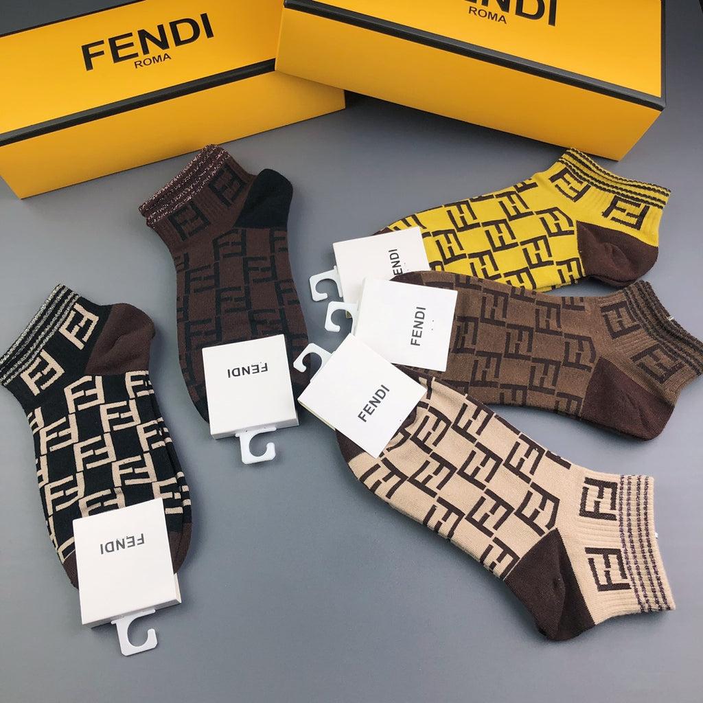 Fendi Visible Colour, Cuff And Emblem Details Crew Socks - 5-Pair Set