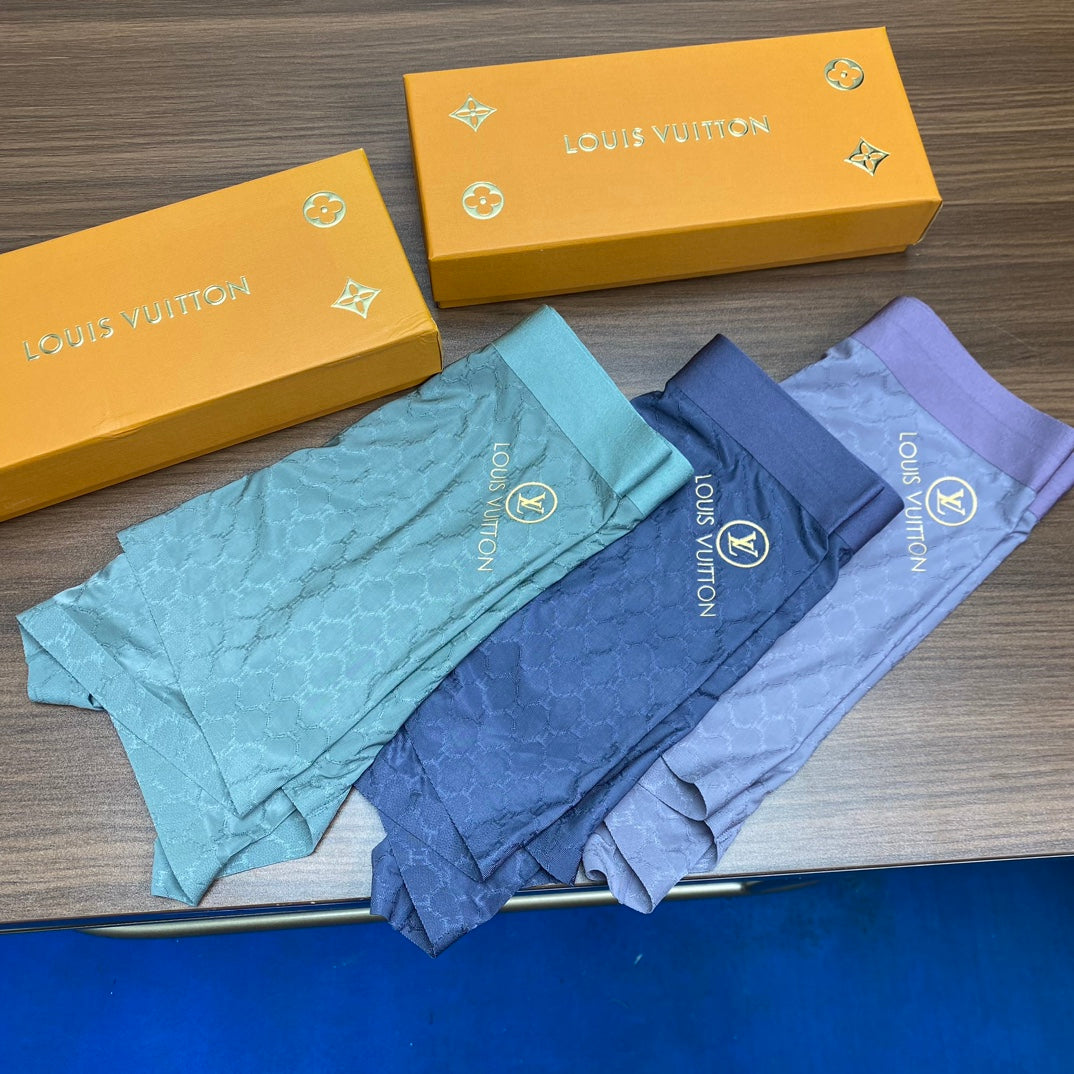 Louis Vuitton Textured Men's Trunk Underwear - 3-Piece Box