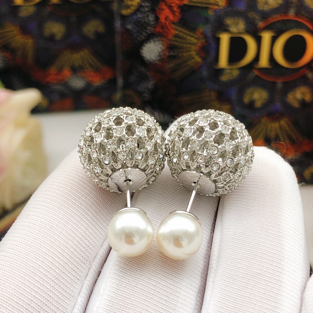 Sculptural Stud Earrings in Silver-Tone with Crystal-Style Accents – Design 001 main product view