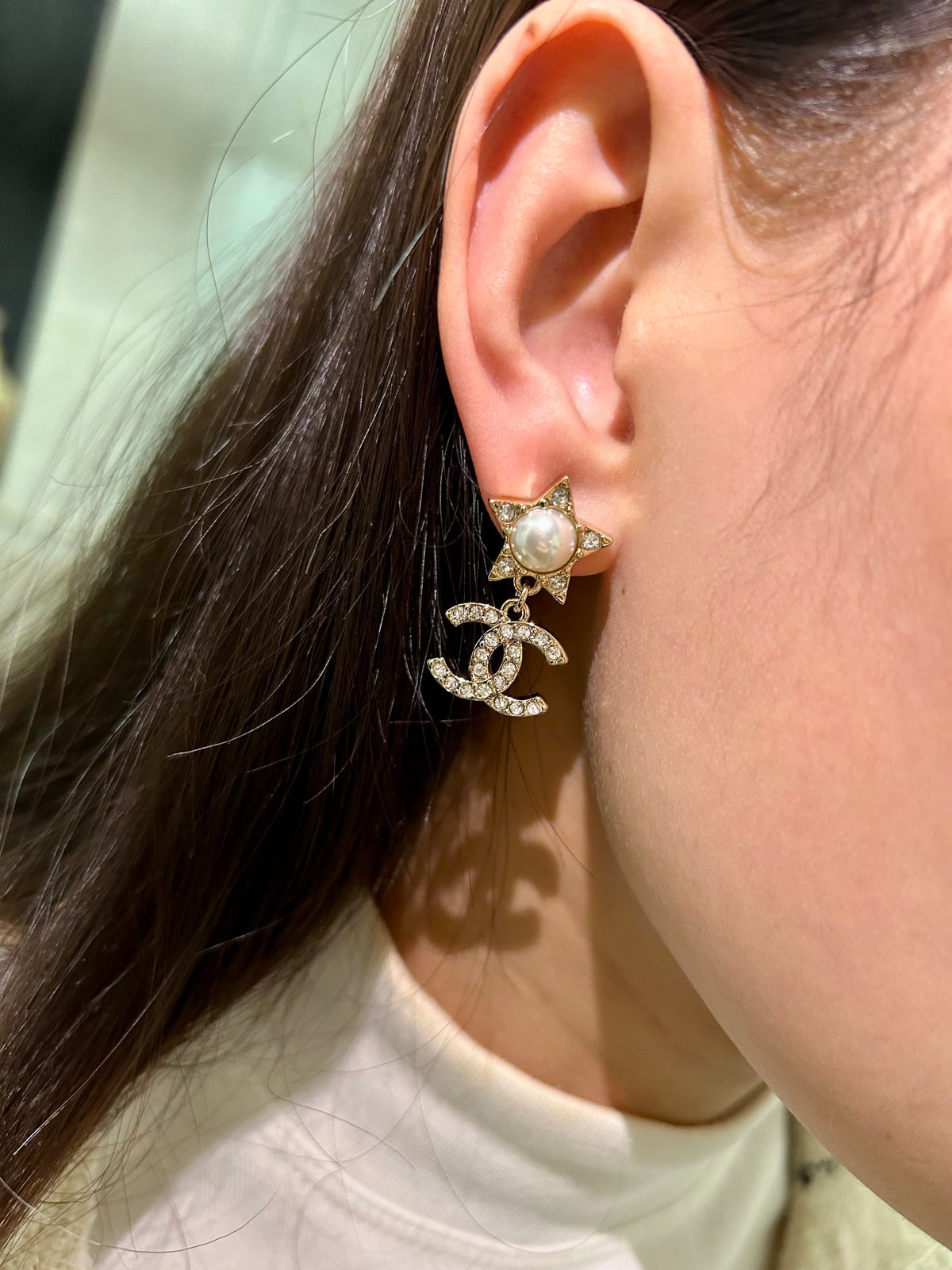 Double-C Emblem Pearl-Detail Stud Earrings – Pearl Detail – Design 027 main product view