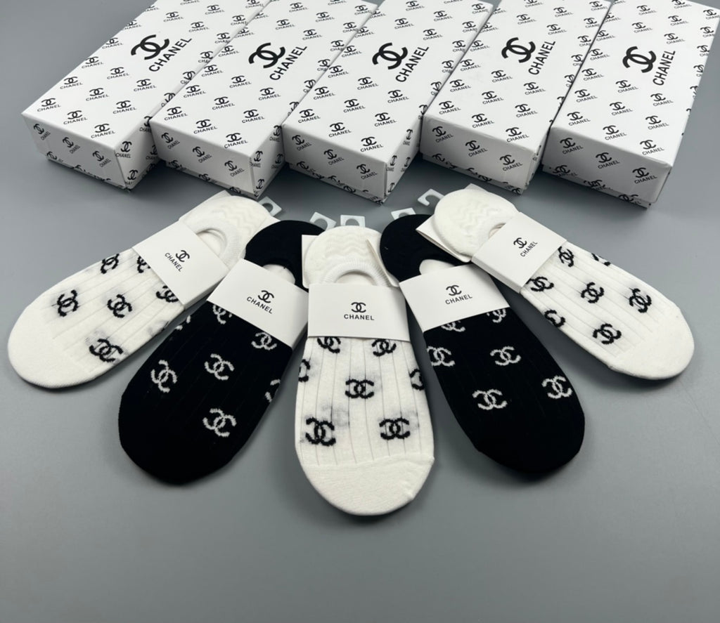 Chanel Repeating Emblem Details No-Show Socks - 5-Pair Set