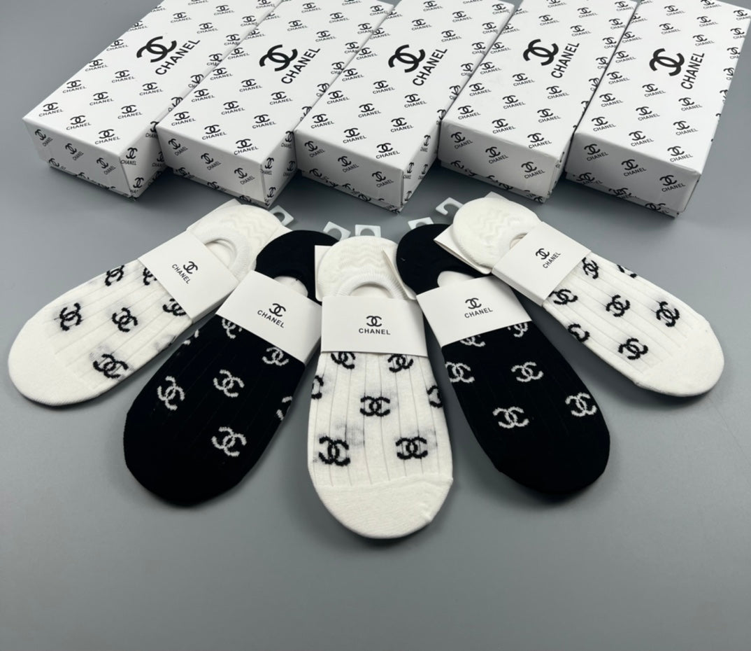 Chanel Repeating Emblem Details No-Show Socks - 5-Pair Set