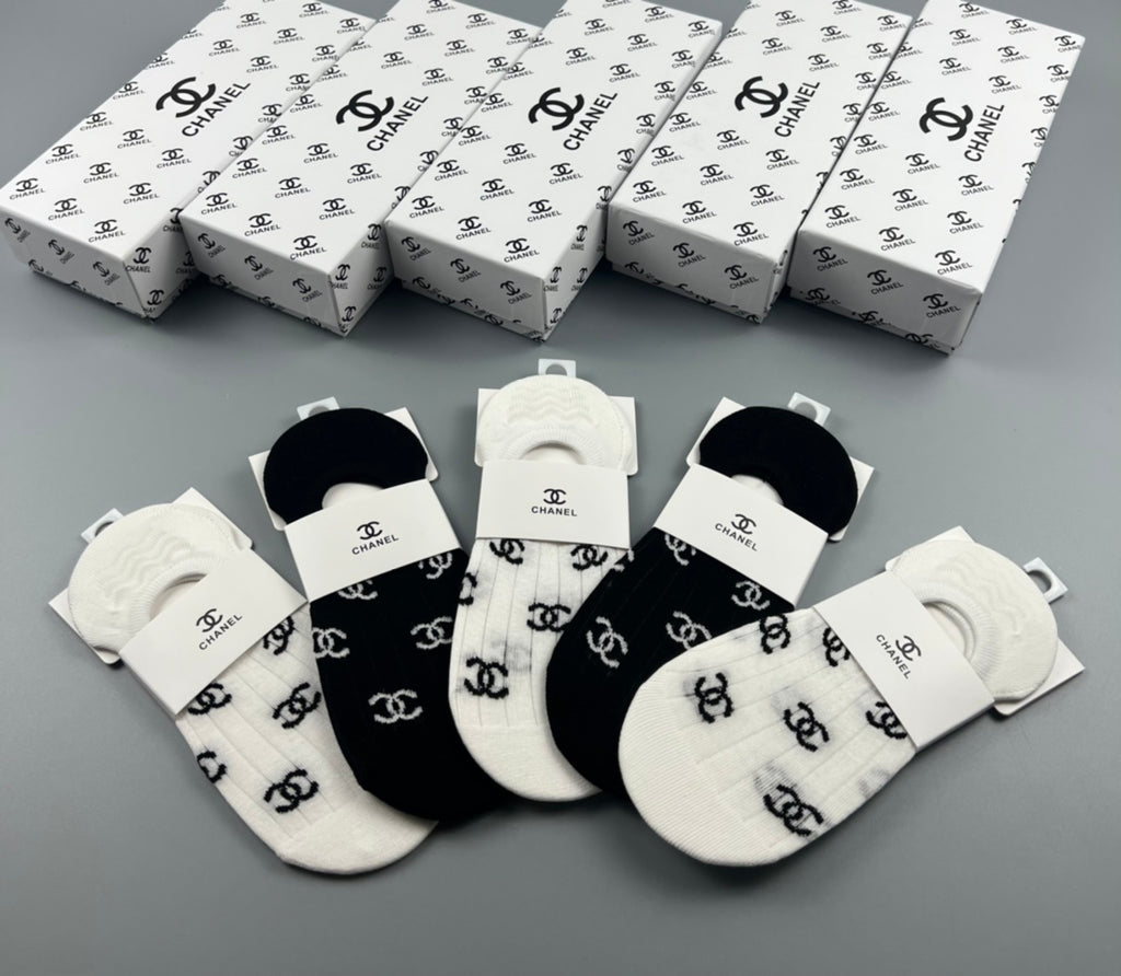 Chanel Repeating Emblem Details No-Show Socks - 5-Pair Set