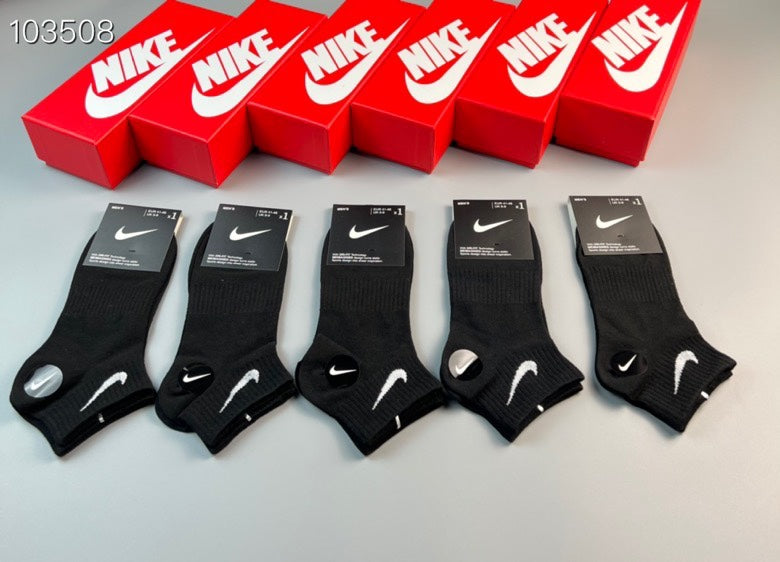 Nike Pastel Colour Tonal Waistbands No-Show Socks