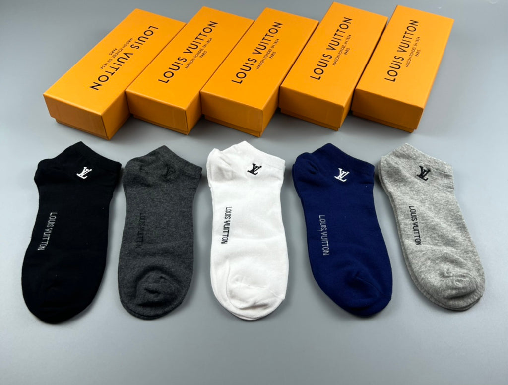 Louis Vuitton Restrained Initial Details Ankle Socks
