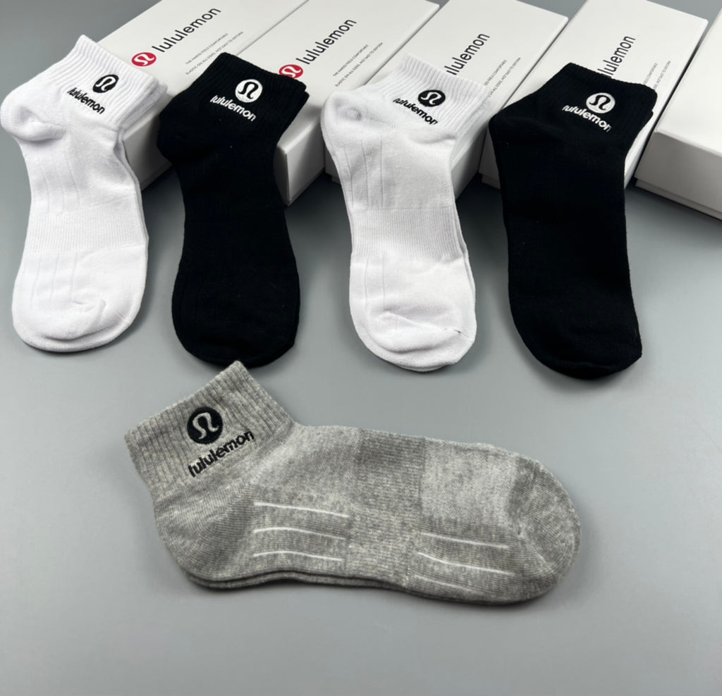 Lululemon Cotton Ankle Socks - Black, White & Grey 5-Pair Set