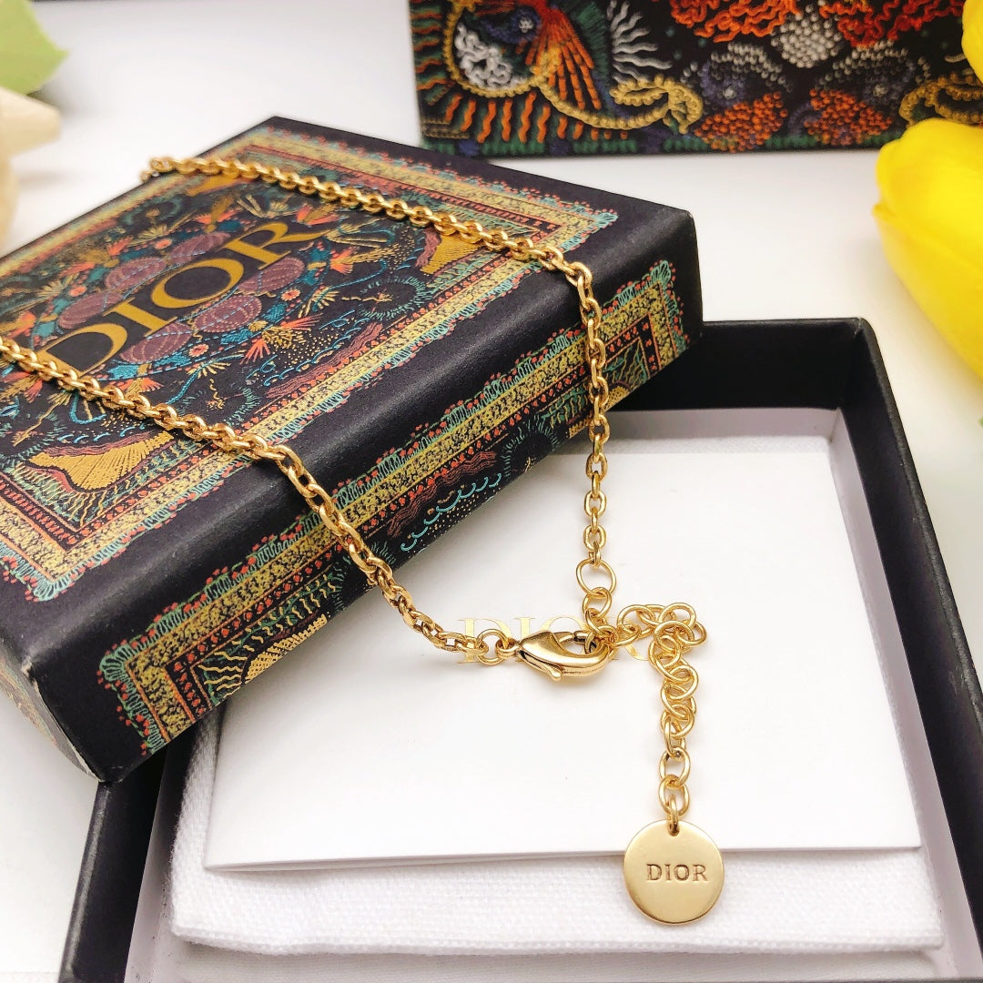 Heart Motif Pendant Necklace in Polished Metal-Tone – Design 012 front view