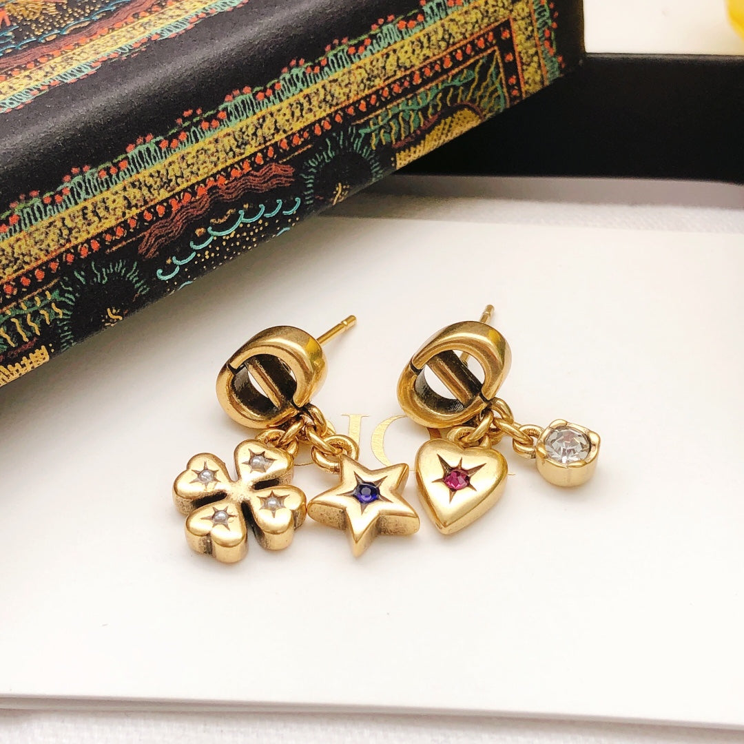 Heart Motif Stud Earrings in Polished Metal-Tone – Design 001 main product view